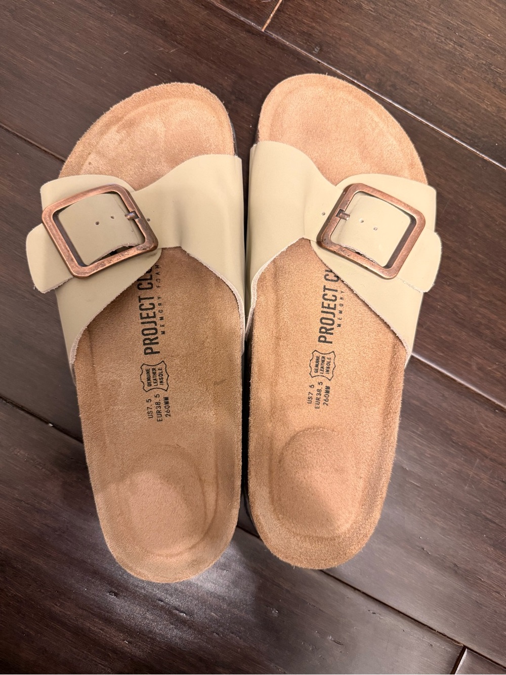 Women’s sandals